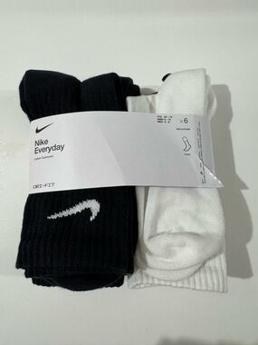 Nike Crew Athletic Socks - Black & White (5 Pack)